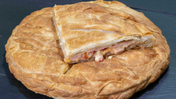 4ΑΡΑ ΣΤΡΟΓΓΥΛΗ ΠΙΤΑ ΠΙΤΣΑ