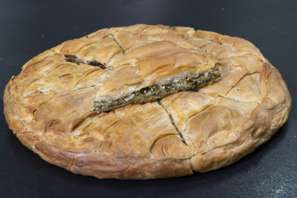 8ΑΡΑ ΣΤΡΟΓΓΥΛΗ ΣΠΑΝΑΚΟΤΥΡΟΠΙΤΑ ΤΑΨΙΟΥ