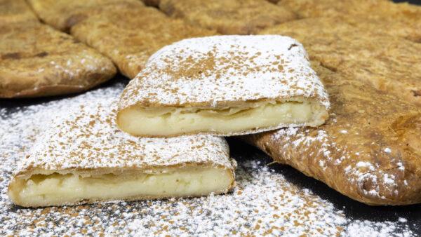 ΝΗΣΤΙΣΙΜΗ ΜΠΟΥΓΑΤΣΑ ΦΥΛΛΟ ΑΕΡΟΣ ΚΡΕΜΑ