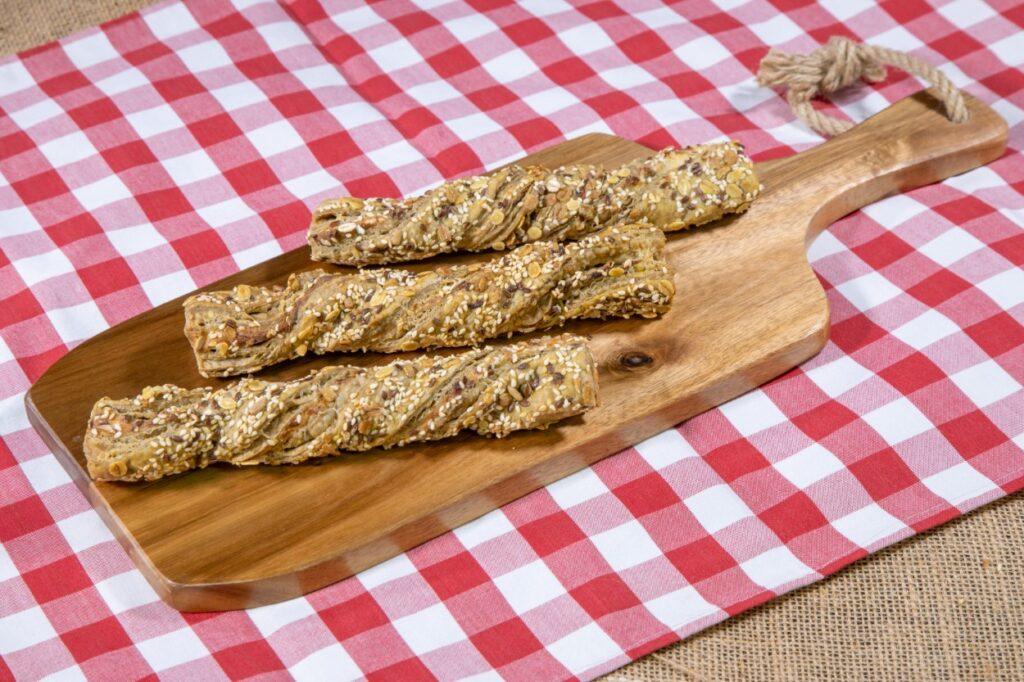 CREAM CHEESE & BACON MULTIGRAIN CROISSINI