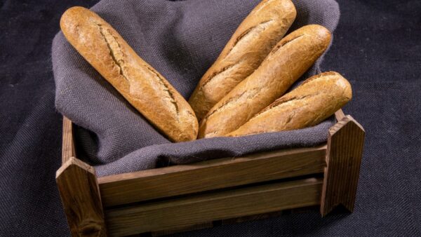 WHOLE-WHEAT FRENCH BAGUETTE 25 ± 2 cm