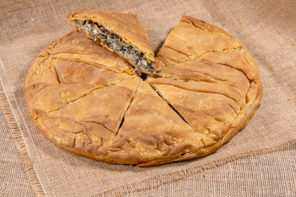 ROUND SPINACH & CHEESE PIE