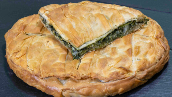 4ΑΡΑ ΣΤΡΟΓΓΥΛΗ ΝΗΣΤΙΣΙΜΗ ΣΠΑΝΑΚΟΠΙΤΑ