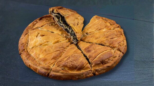 8ΑΡΑ ΣΤΡΟΓΓΥΛΗ ΝΗΣΤΙΣΙΜΗ ΣΠΑΝΑΚΟΠΙΤΑ